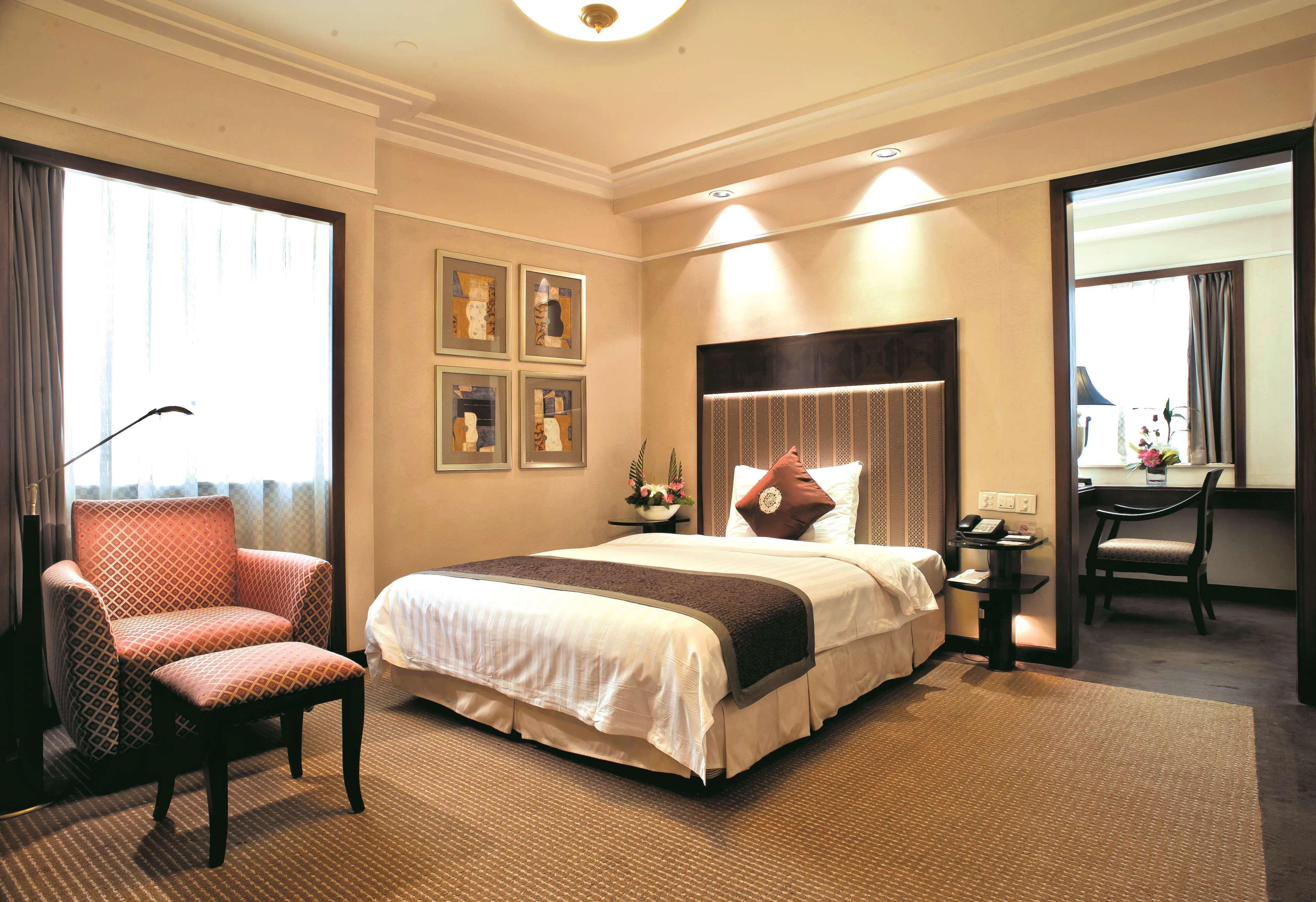 Howard Johnson Ginwa Plaza Hotel Xi'an  Exterior photo